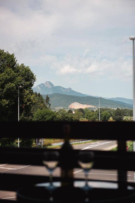 Rooms Enter Ogulin - Lokacija